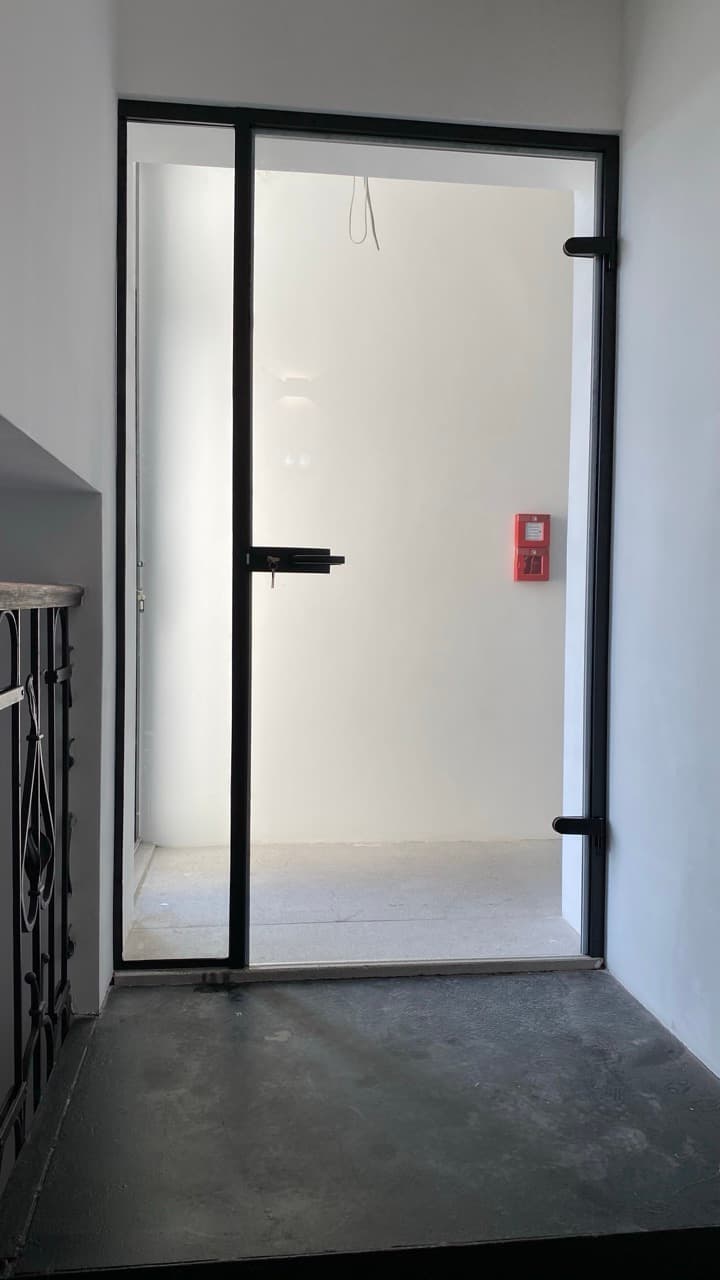 Üvegajtó galéria referencia 4