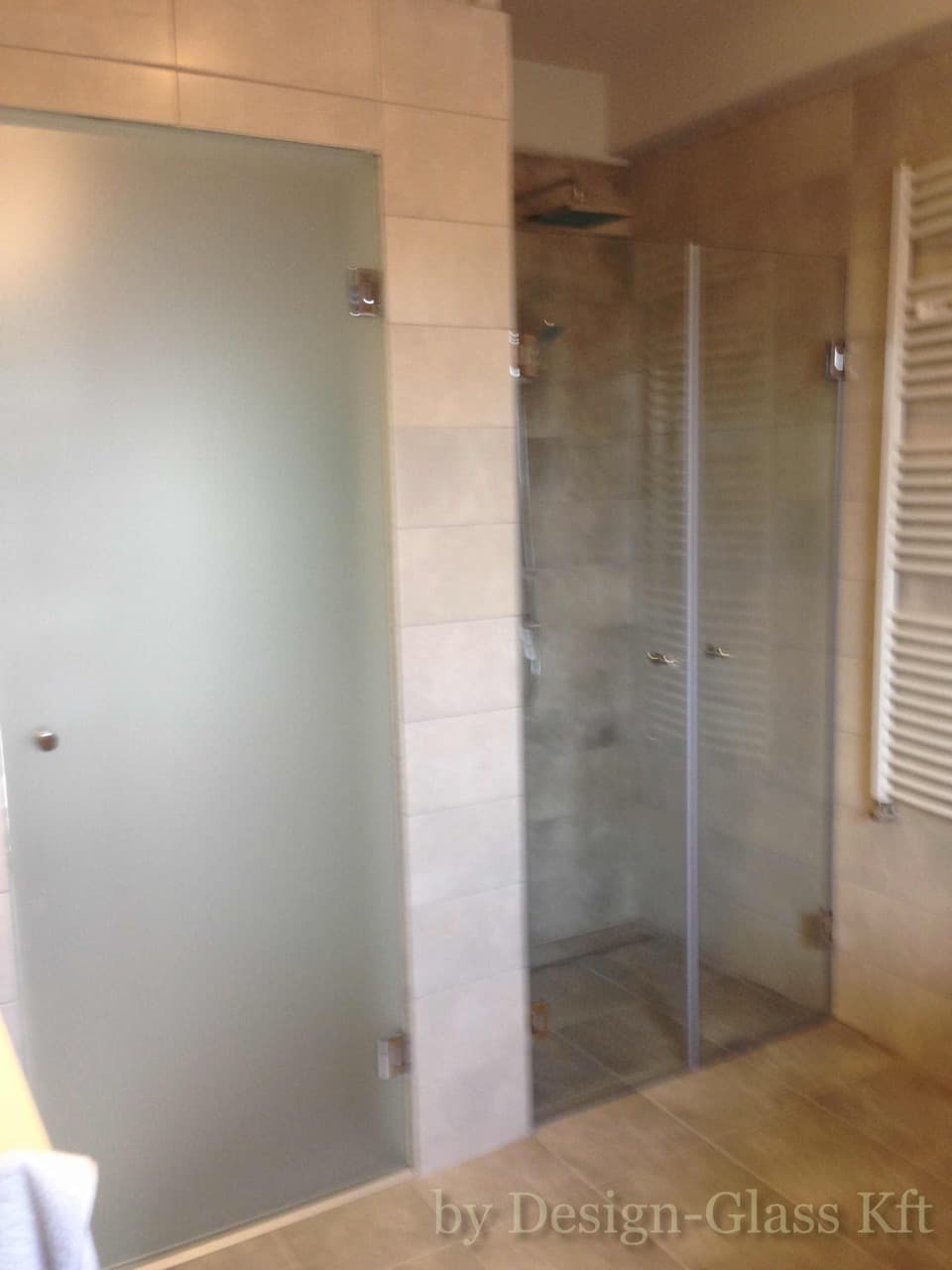 Zuhanyajtó galéria referencia 3