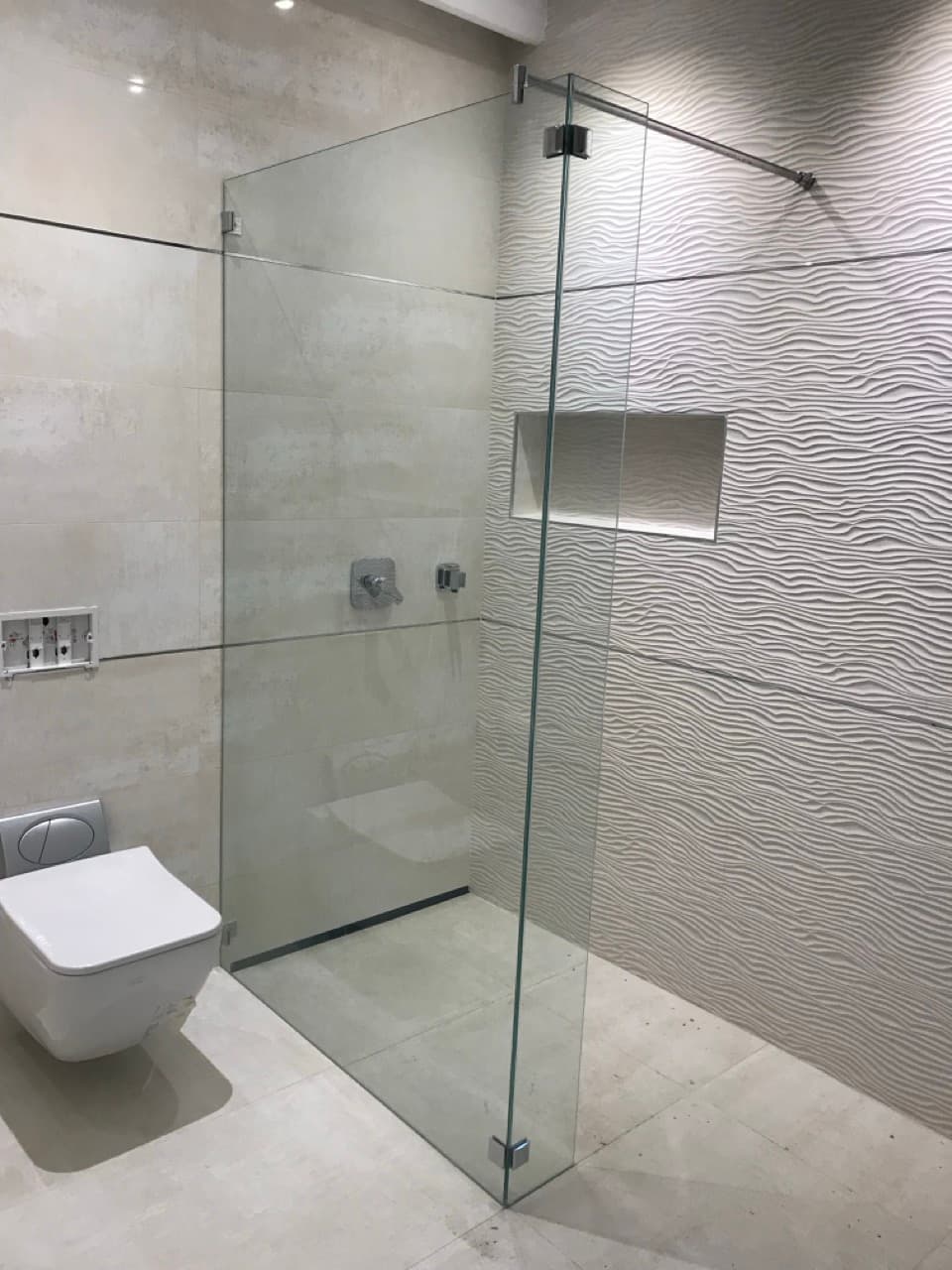 Zuhanyfal galéria referencia 2