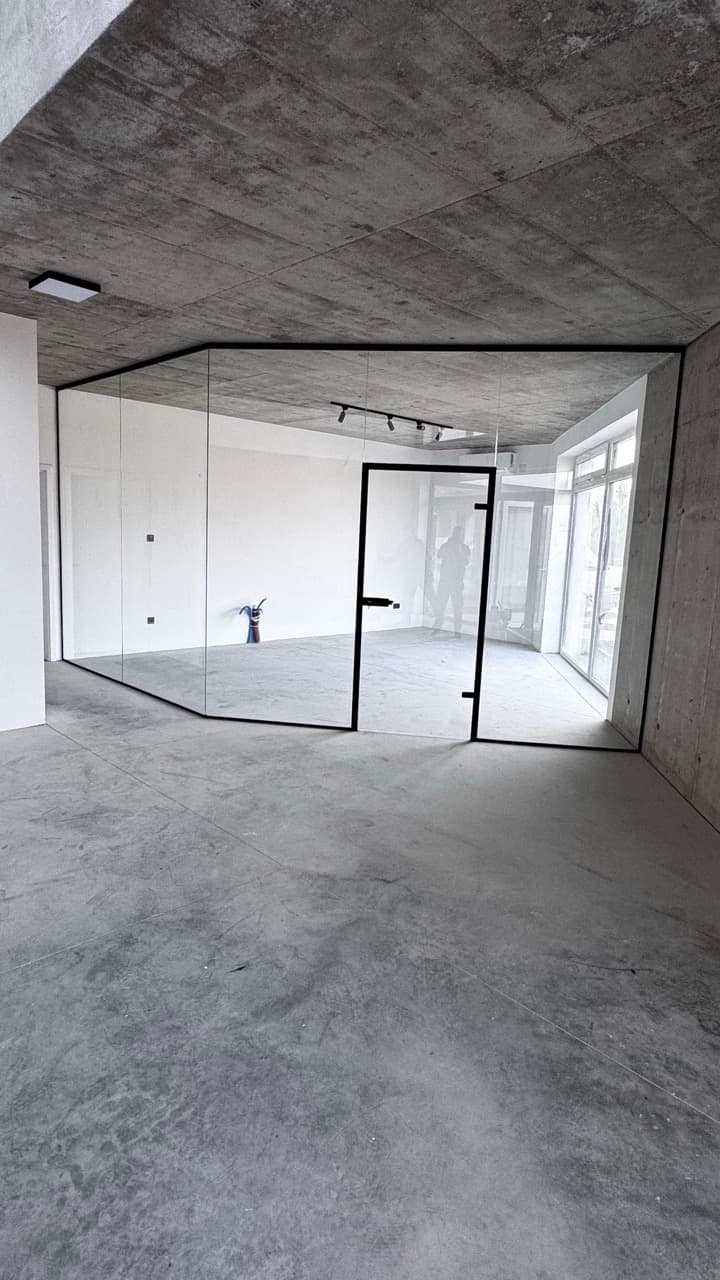 Üvegfal galéria referencia 6